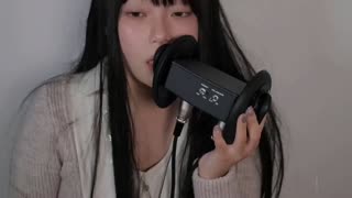 ASMR – 舔耳朵 _ 綺雨せな