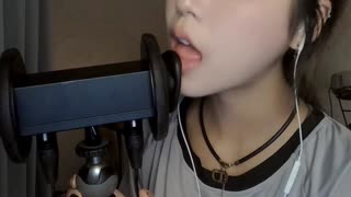 ASMR – 3Dio舔耳 吃耳朵 视觉系  听觉系 _ 豆沙包好次吗